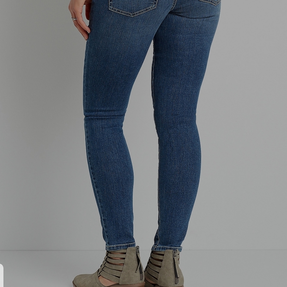 m jeans by maurices™ Classic Skinny Mid Rise Jean